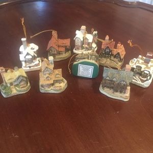 David Winter Cottages Miniatures Set
